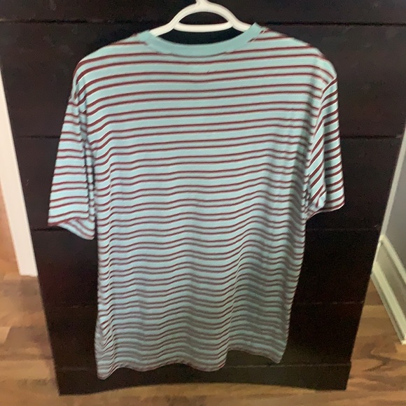 DC striped t shirt. Size Large - Picture 2 of 3